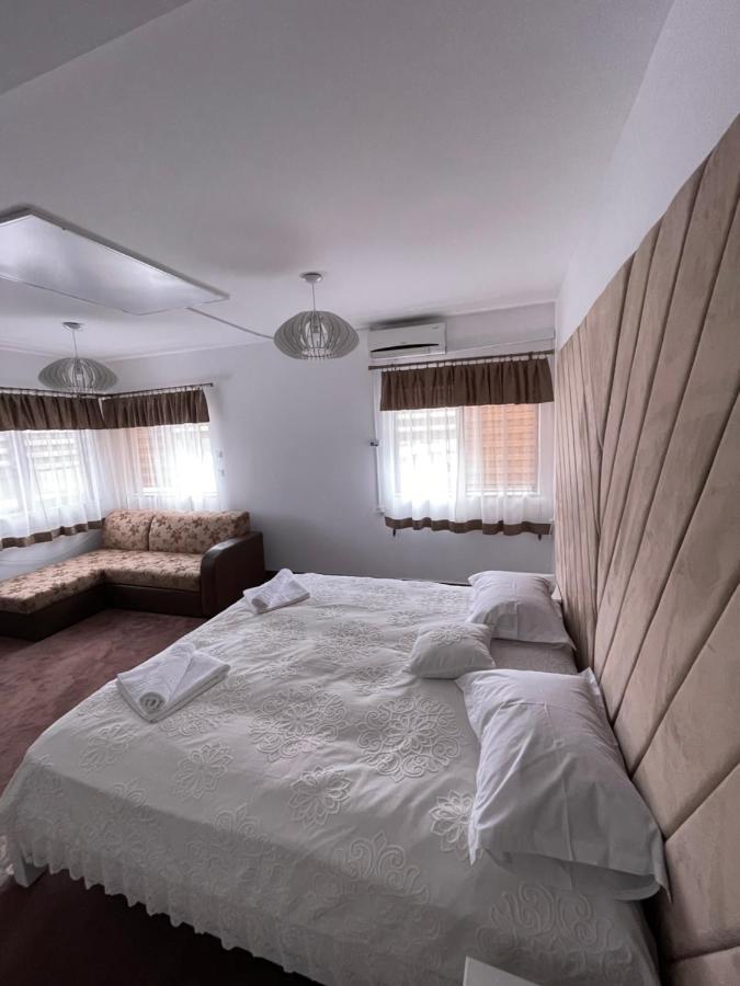 Apartelim Mînăstirea Humorului Exteriör bild